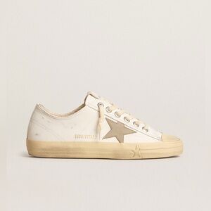 White bio-based V-Star with dove-gray leather star